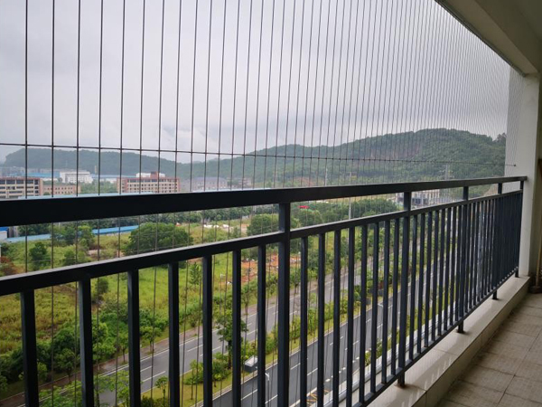 陽(yáng)臺(tái)護(hù)欄種類有哪些? 陽(yáng)臺(tái)護(hù)欄種類有哪些?