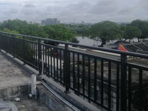 陽(yáng)臺(tái)欄桿定制廠家哪家好？
