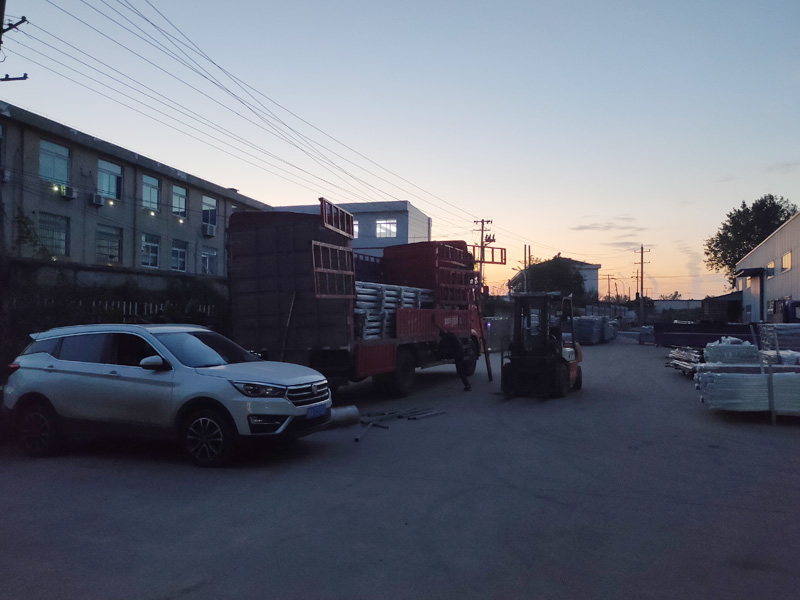 金用護欄2020年9月27日鋅鋼陽臺護欄發(fā)貨! 金用護欄2020年9月27日鋅鋼陽臺護欄發(fā)貨!