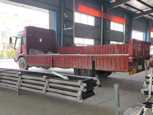 金用護欄2020年9月30日鋅鋼陽臺護欄發(fā)貨! 金用護欄2020年9月30日鋅鋼陽臺護欄發(fā)貨!