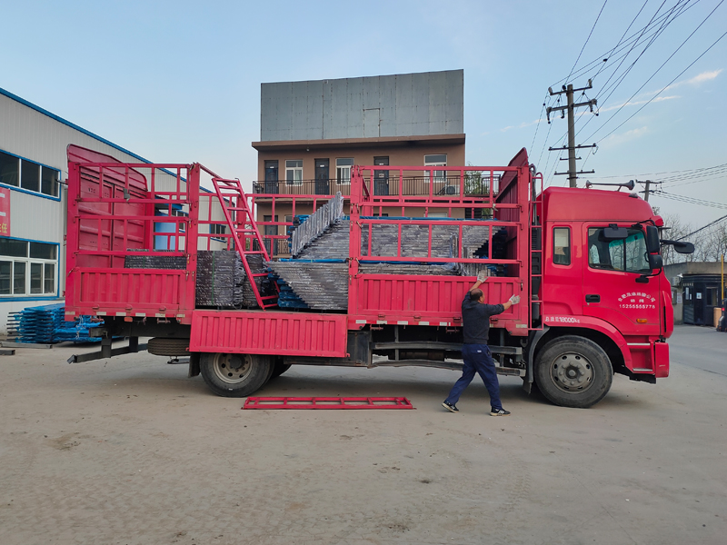 金用護欄2021年11月19日鋅鋼護窗欄桿發貨！