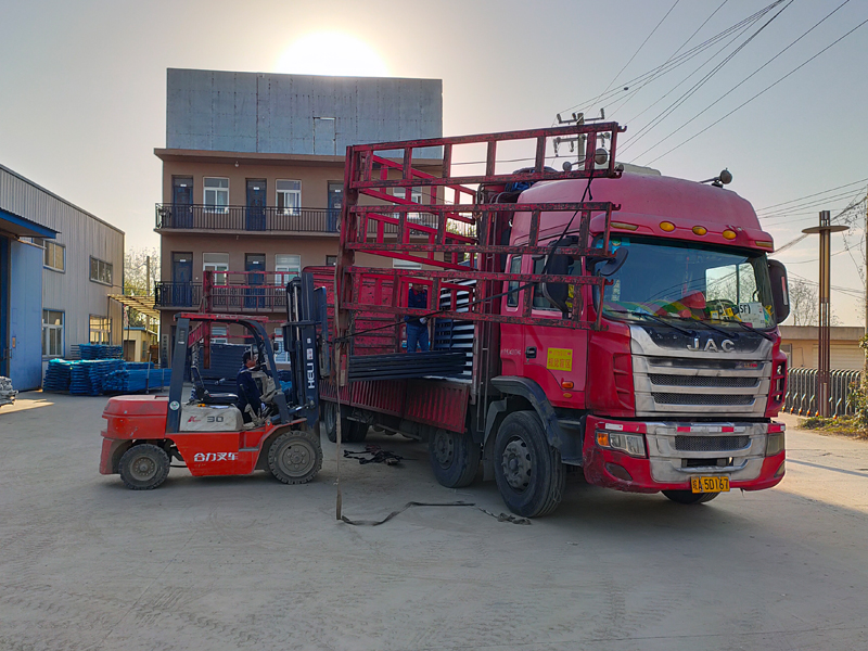 金用護欄2021年11月23日鋅鋼百葉窗發貨！