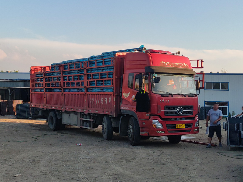 金用護(hù)欄2022年6月21日鋅鋼陽(yáng)臺(tái)護(hù)欄裝車發(fā)貨! 金用護(hù)欄2022年6月21日鋅鋼陽(yáng)臺(tái)護(hù)欄裝車發(fā)貨!