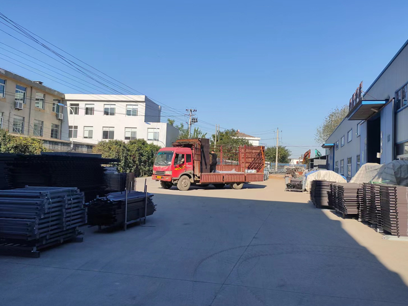 金用護欄2022年10月21日鋁合金百葉窗裝車發(fā)貨！