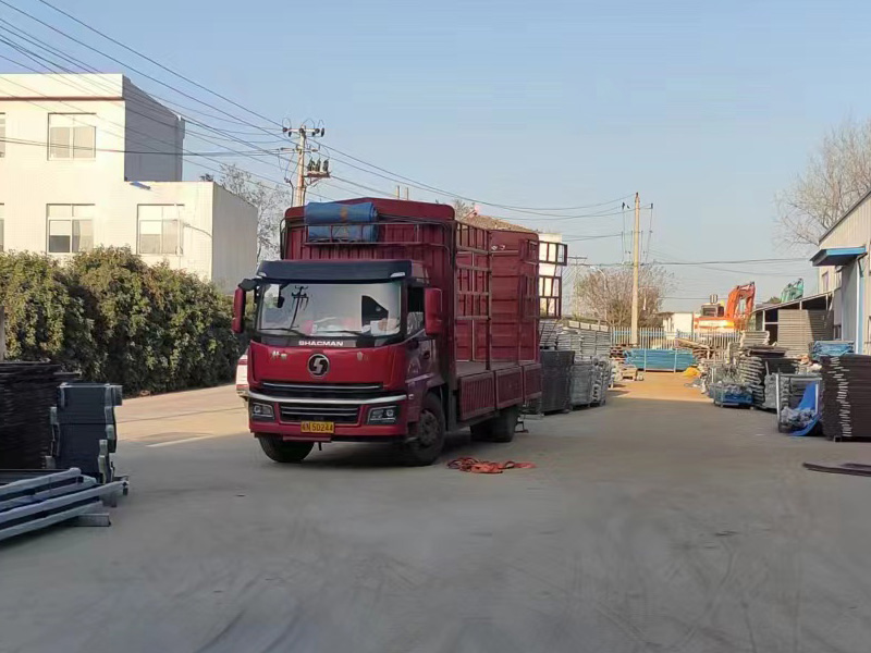 金用護欄2022年12月19日鋅鋼空調護欄裝車發貨! 金用護欄2022年12月19日鋅鋼空調護欄裝車發貨!