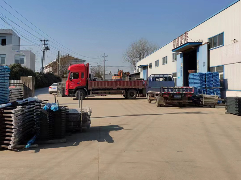 金用護(hù)欄2022年12月26日鋅鋼護(hù)窗欄桿裝車發(fā)貨! 金用護(hù)欄2022年12月26日鋅鋼護(hù)窗欄桿裝車發(fā)貨!
