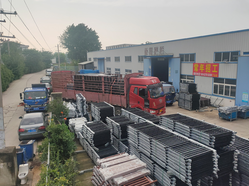 2023年6月30日鋁合金百葉窗裝車發(fā)貨! 2023年6月30日鋁合金百葉窗裝車發(fā)貨!