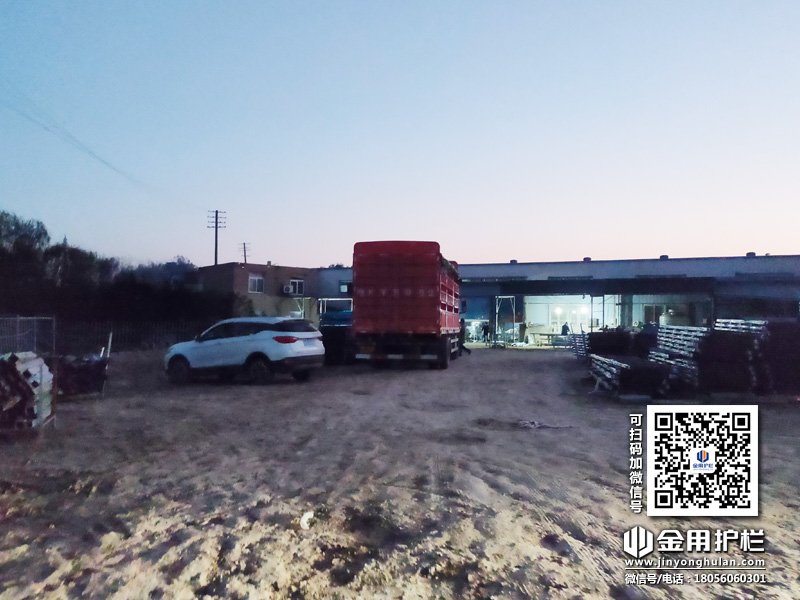 2023年11月21日鋅鋼百葉窗裝車發(fā)貨！