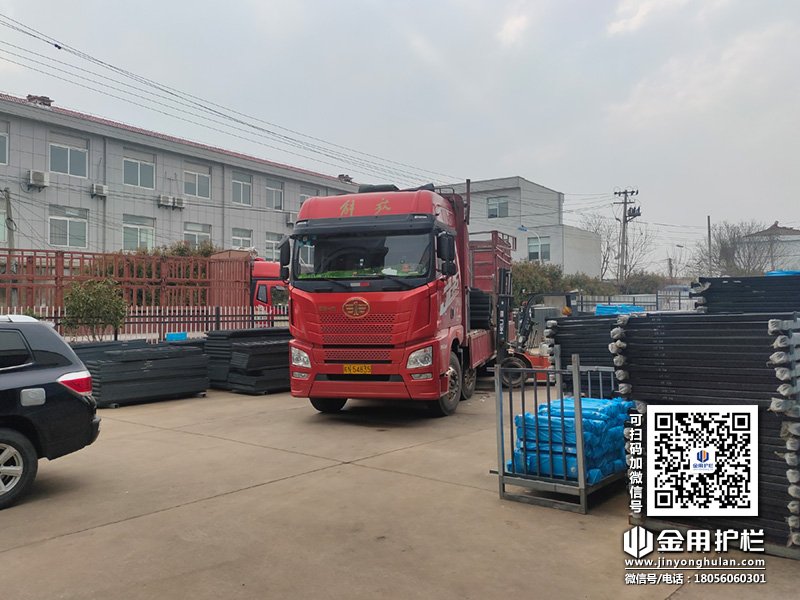 2024年3月28日鋅鋼百葉窗裝車(chē)發(fā)貨！