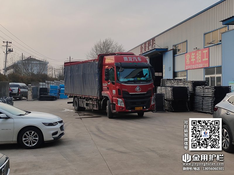 2024年4月1日鋅鋼百葉窗裝車(chē)發(fā)貨! 2024年4月1日鋅鋼百葉窗裝車(chē)發(fā)貨!