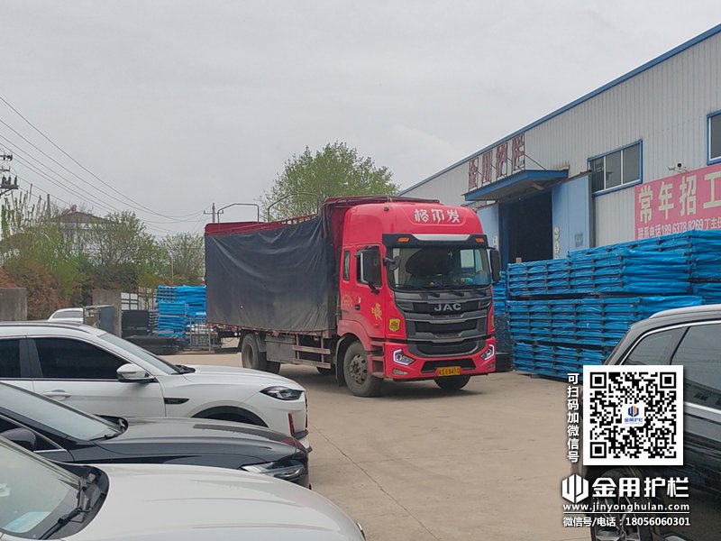 2024年4月7日鋅鋼百葉窗裝車發(fā)貨! 2024年4月7日鋅鋼百葉窗裝車發(fā)貨!