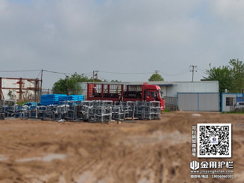 2024年4月19日鋅鋼空調護欄裝車發貨! 2024年4月19日鋅鋼空調護欄裝車發貨!