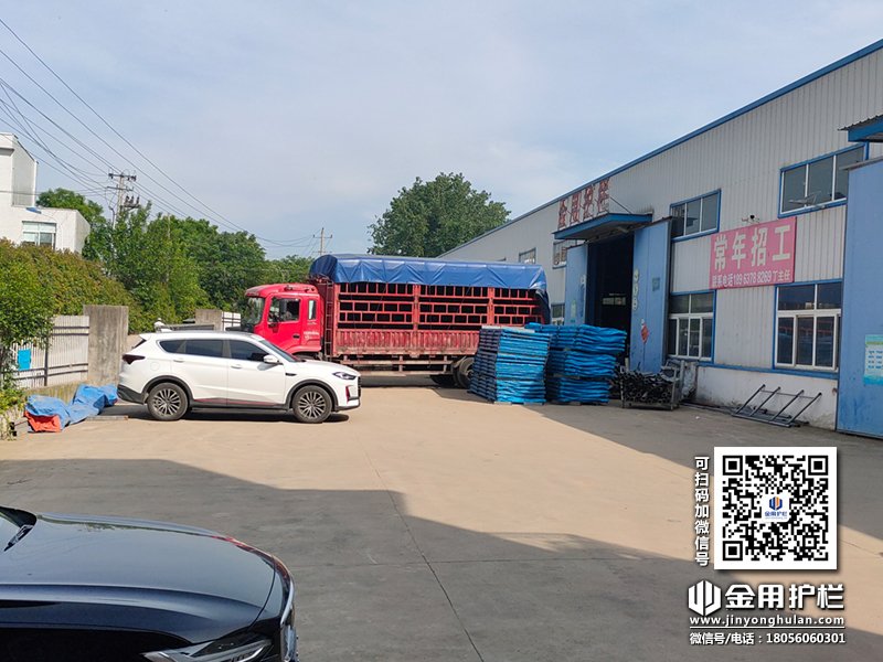 2024年5月8日鋅鋼百葉窗裝車發(fā)貨！