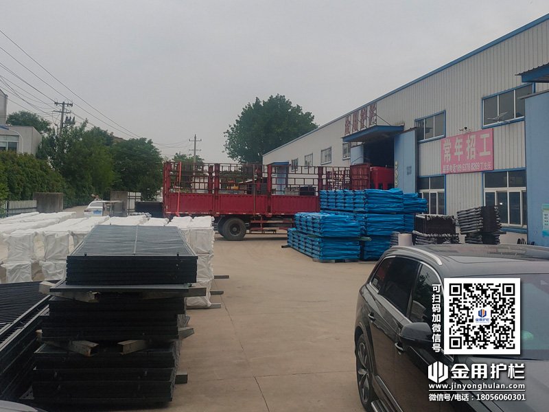 2024年6月5日鋅鋼陽臺欄桿裝車發(fā)貨！