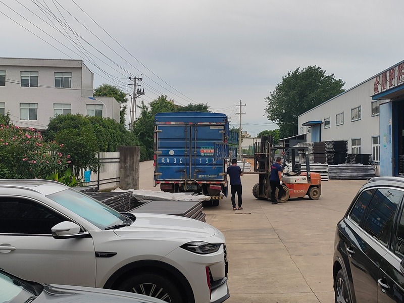 2024年7月19日鋁合金百葉窗裝車發貨！