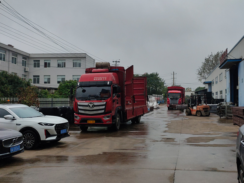 2024年10月29日鋅鋼護窗欄桿裝車發貨！