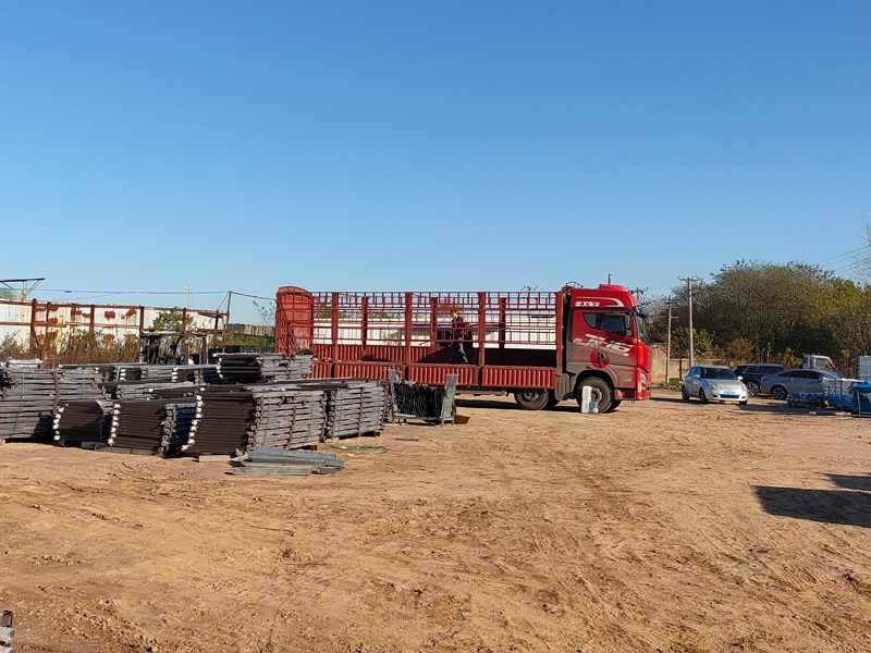 2024年11月29日鋅鋼飄窗欄桿裝車發(fā)貨！