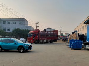 2025年11月14日鋅鋼圍墻護欄裝車發貨！